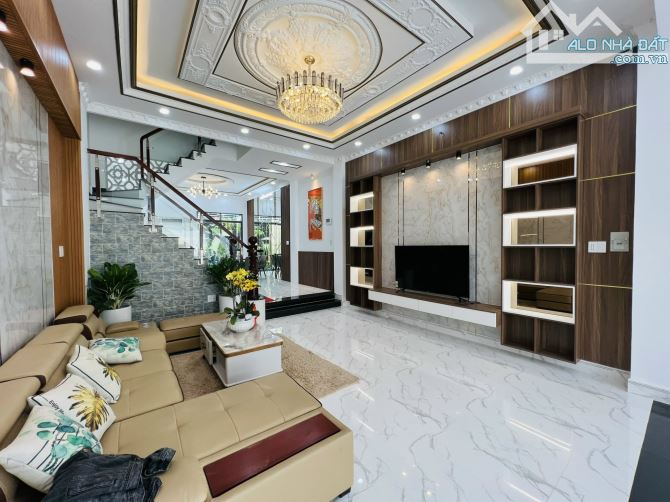 Cho thuê nhà phố cao cấp Khu Omely Đào tông Nguyên, NB, DT 5x16m. Giá 16 triệu