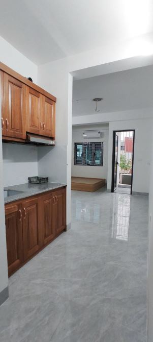 Cho Thuê CCMN 28 Đại Linh Nam Từ Liêm 30m2 Studio Cửa Sổ Ban Công Giặt Riêng Thang Máy