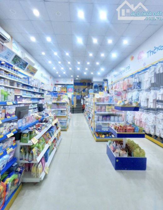 Cho thuê nhà mặt đường Hai Bà Trưng gần Cầu Đất, dt 90m2, ngang 6m, nhà 6 tầng thông sàn
