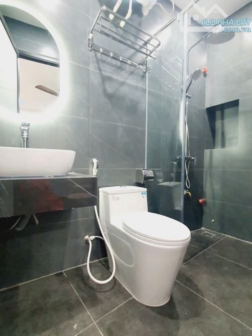 Căn Hộ mới Hoàn Thiện full đồ, 28m2, giá 5.5-6tr/căn Phố Âu Cơ