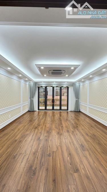 Cho thuê nhà Vinaconex 3 Trung Văn – Từ Liêm DT 86m x 5 tầng, thang máy, ôtô, giá 31tr/th