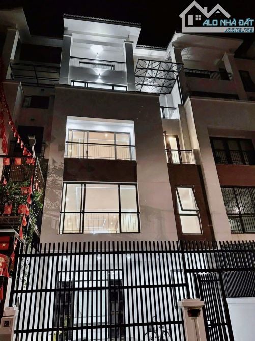 Liền kề Mới tinh khu Hoàng Thành Vila, Mộ Lao. Thang máy xịn