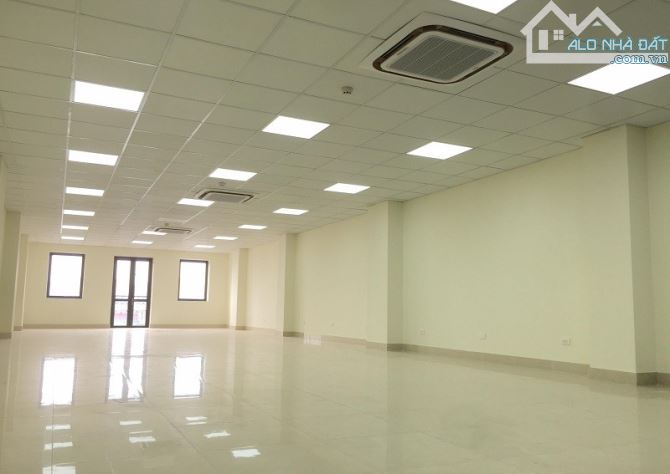 🏢 CHO THUÊ MẶT BẰNG THƯƠNG MẠI – TÒA NHÀ CẦU GIẤY, HÀ NỘI