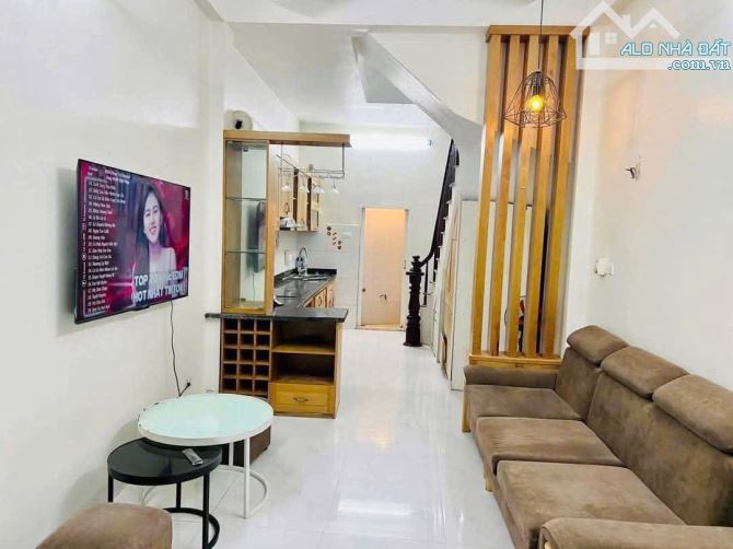 Nhà Đẹp 5 tầng khu BigC, Mộ Lao - Hà Đông: có 11 triệu