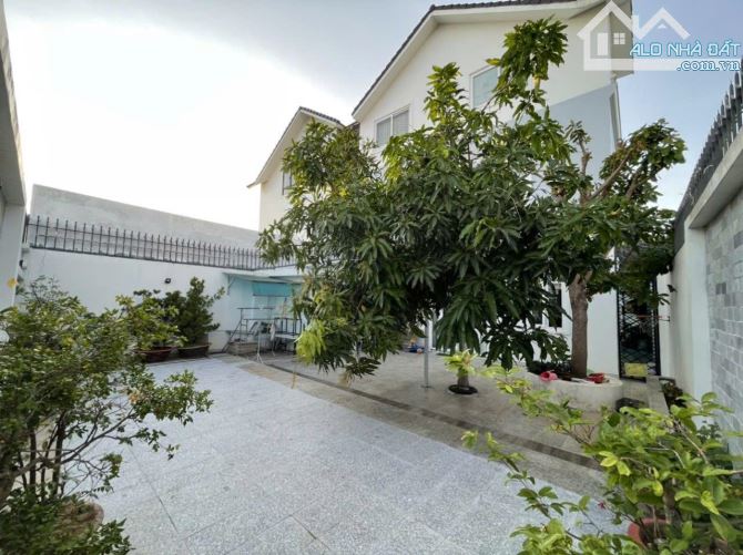 CHO THUÊ BIỆT THỰ KHU DÂN CƯ PHƯỚC SƠN ĐẲNG CẤP_CÁCH DỰ ÁN SUN GROUP CHỈ 2P ĐI XE