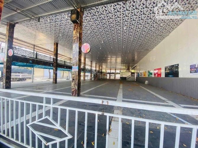 Cho thuê mặt bằng góc 3 mặt tiền đường lê trọng tấn khu dân cư vạn phong