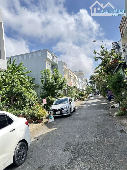 Cho thuê mặt bằng đường b2 khu dân cư hưng phú 1