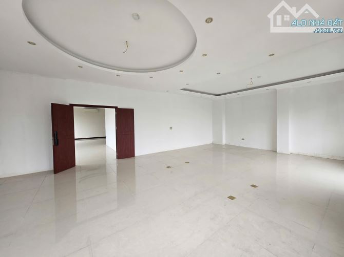 Cho thuê sàn Văn Phòng 200m2 tại TP Bắc Ninh mặt đường lớn giá 18 triệu/ tháng