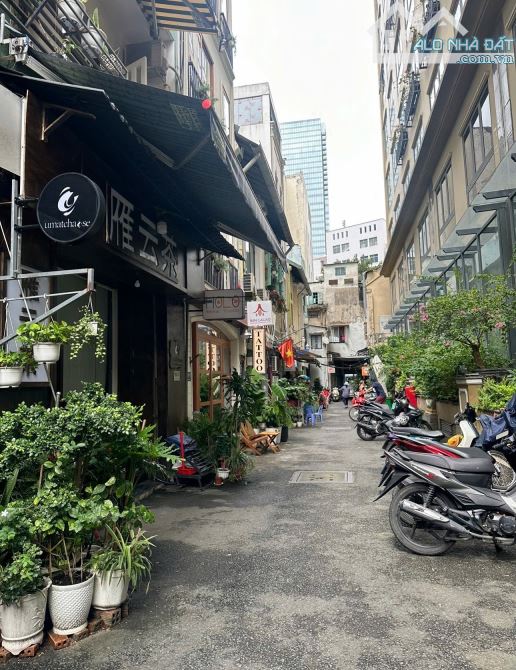 CHO THUÊ mặt bằng đường Hàm Nghi Quận 1