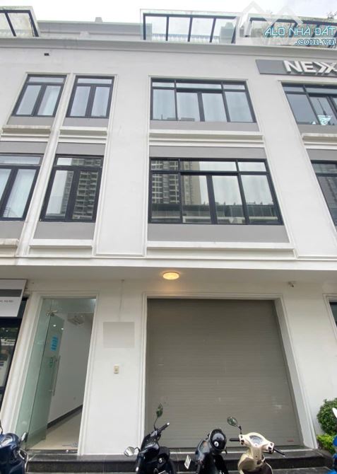 Cho thuê nhà Hàm Nghi - Mỹ Đình. DT 100m2, 5 tầng thông sàn, thang máy cuối