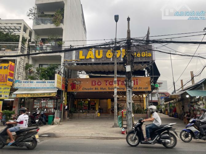Cho Thuê Mặt Bằng GÓC 2MT 10x27m 300m2 đường Nguyễn Văn Nghi