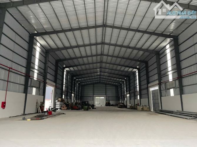 Cho thuê kho xưởng 3000m2 mặt tiền quốc lộ 1A giá 140tr/tháng ngay Tân Túc Bình Chánh