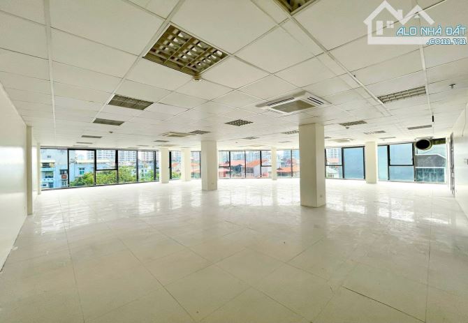 BQL CHO THUÊ MBKD TẠI TÒA BULIDING MẶT PHỐ XUÂN THỦY 170M2