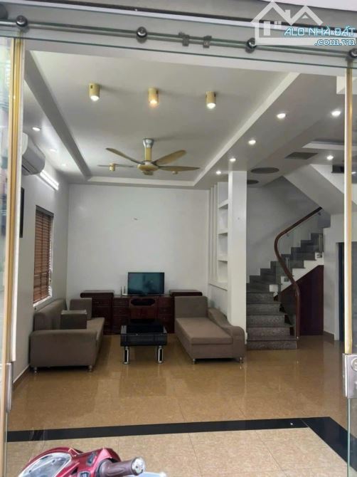 CHO THUÊ NHÀ tại Ngô Gia Tự cực đẹp - PHÙ HỢP GIA ĐÌNH KỸ SƯ - SINH VIÊN