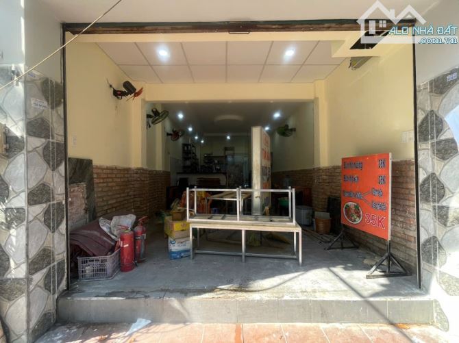 Mặt bằng Kinh doanh đường Nguyễn Thượng Hiền Quận 10 DT 4*10m