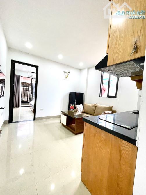 CHO THUÊ CĂN HỘ 1N1K 40M2 SỐ 50 NGÕ 68 CẦU GIẤY - BAN CÔNG CỬA SỔ THOÁNG -ĐẦY ĐỦ ĐỒ