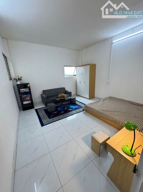 Cho Thuê CCMN Ngõ 121 Trần Duy Hưng Cầu Giấy 30m2 Studio Cửa Sổ Ban Công Thang Máy Vskk