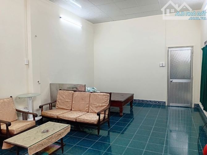 Nhà thuê 1 lầu, 4.5m x 13m hẻm xe hơi Phạm Văn Hai, Tân Bình