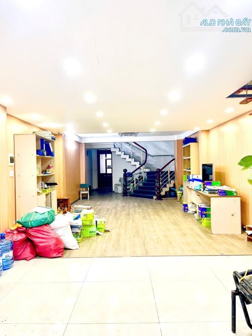 🍀 CC CHO THUÊ NHÀ 4 TẦNG – HỒ BIỂU CHÁNH – SÁT TRƯỜNG THPT NGUYỄN HIỀN- 100m2 – 22TR/THAN