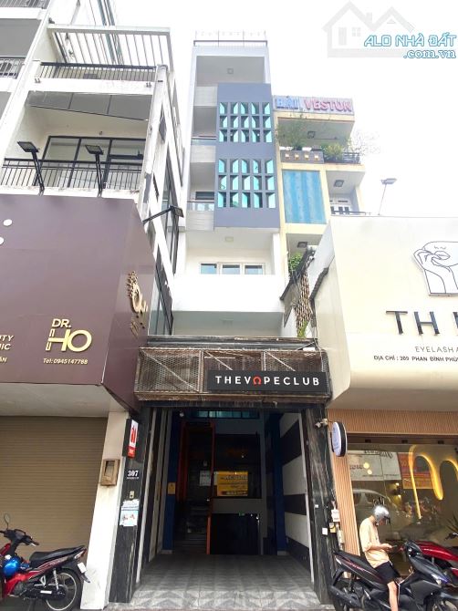 Mặt bằng Phan Đình Phùng trệt 80m + studio 30m2 lửng