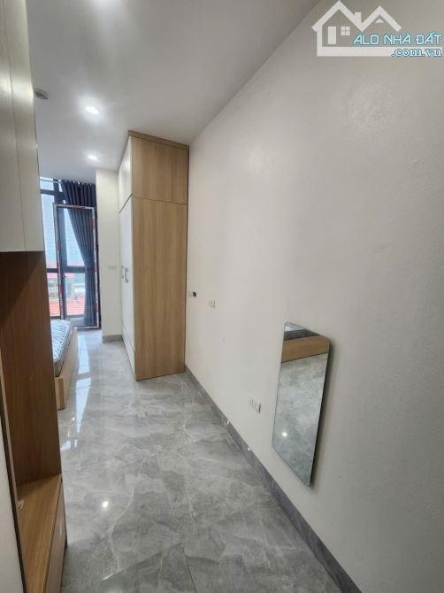Cho Thuê CCMN 4 Đỗ Đức Dục Nam Từ Liêm 30m2 Studio Cửa Sổ Ban Công Thang Máy Hai Thoáng