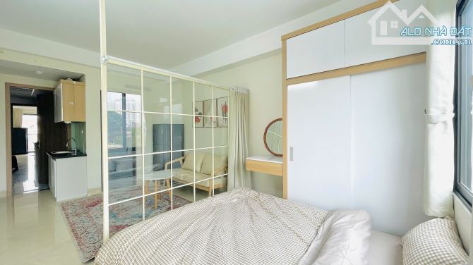 Cho Thuê CCMN 129 Vũ Hữu Nam Từ Liêm 30m2 1N1K Ban Công Cửa Sổ Thang Máy Giặt Riêng Ô Tô