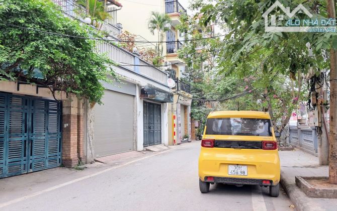 Cho thuê nhà 5 tầng THANG MÁY tại ĐỨC DIỄN, Phú Diễn. Phù hợp làm VP, Spa, KD Onl..