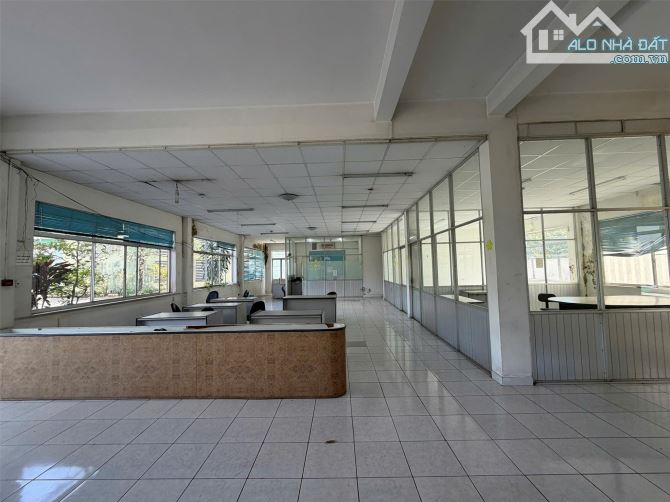 XT675 nhà xưởng sản xuất kinh doanh thương mại phù hợp chuyển đổi công năng thuê