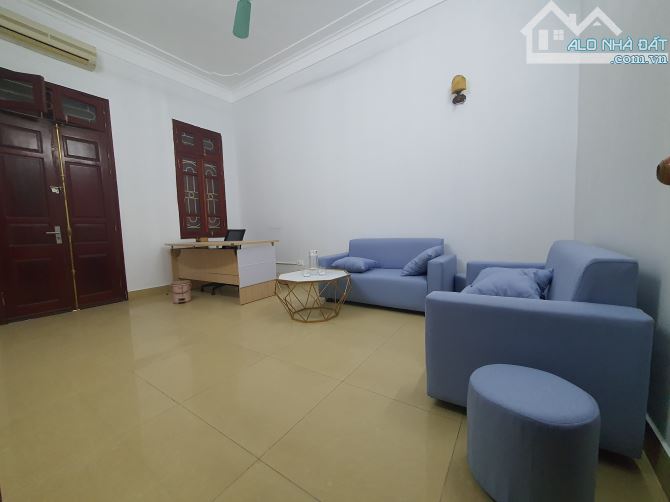 Cho thuê nhà mặt đường Mỹ Đình – Từ Liêm DT 52m x 4 tầng, kinh doanh sầm uất giá 25tr/th