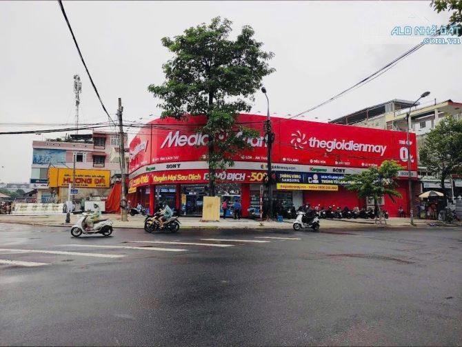 CHO THUÊ NHÀ HAI MẶT TIỀN NÚI THÀNH GIAO VỚI DUY TÂN