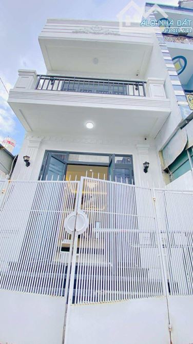 Cho thuê nhà 1 lầu gần Coopmart Bình Thuỷ 10 triệu tiện văn phòng