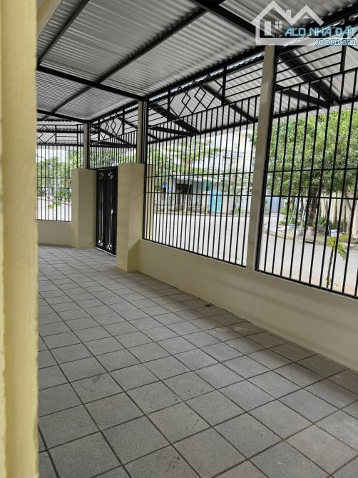 CHO THUÊ NHÀ 2 TẦNG - CĂN GÓC - KQH BÀU VÁ - GẦN ĐỒNG KHỞI
