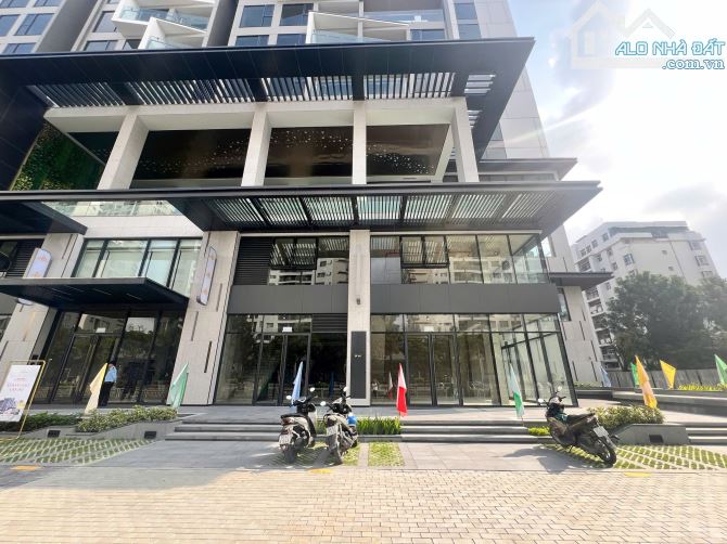 Cho thuê Shop 07 căn góc đẹp nhất The Aurora. DT: 270M - 2 LẦU MT NGUYỄN LƯƠNG BẰNG