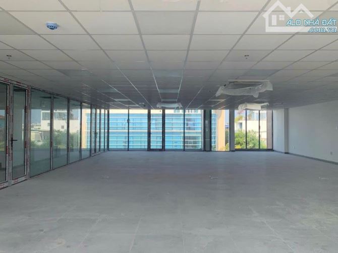 Văn phòng đường Trần Hưng Đạo, diện tích 250m2, giá chỉ từ 50tr/tháng