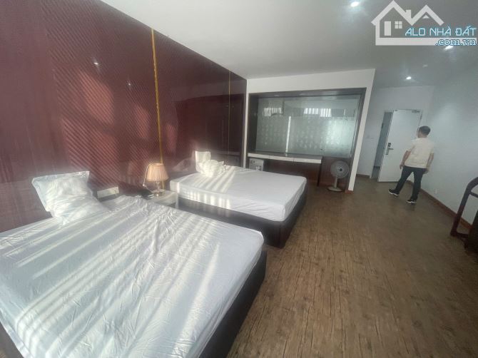 🆓🆓🆓 Cho thuê toà khách sạn trung tâm phố Văn Cao siêu đỉnh giá bình dân 🆓🆓🆓