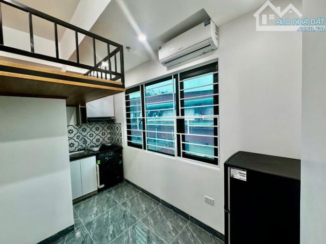 Cho Thuê CCMN 521 Cổ Nhuế Bắc Từ Liêm 20m2 Gác Xép Cửa Sổ Thang Máy Nuôi Pet Gần Chợ