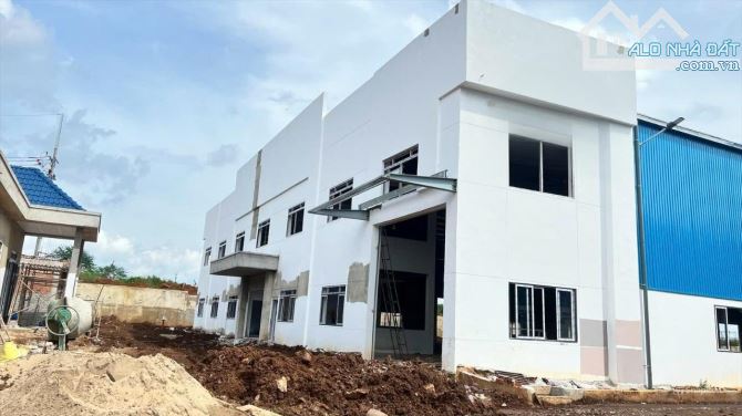 Cho thuê nhà xưởng mới tại KCN Dầu Giây, Đồng Nai, 7000m2, giá thuê 650tr/tháng.