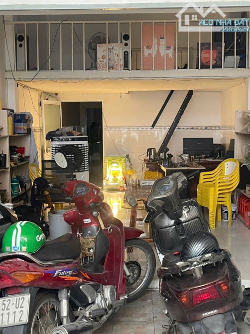 Cho thuê nhà Quận Tân Phú] "2PN chỉ 12 trịu - Nhà trống nhận ngay