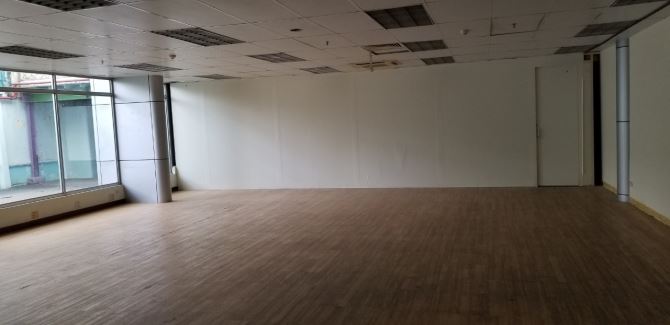 Mặt tiền khủng 50m, hơn 1.500m2 sử dụng, gần Nowzone - số 103 Nguyễn Văn Cừ, Quận 1