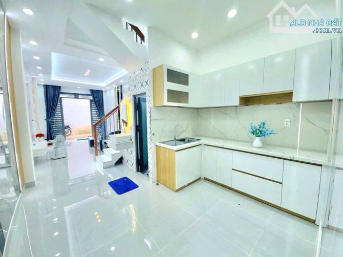 Nhà thuê đẹp 3PN⏩️ Nội Thất Máy lạnh⏩️ Phạm Văn Bạch P15 Tân Bình⏩️giá 12 triệu