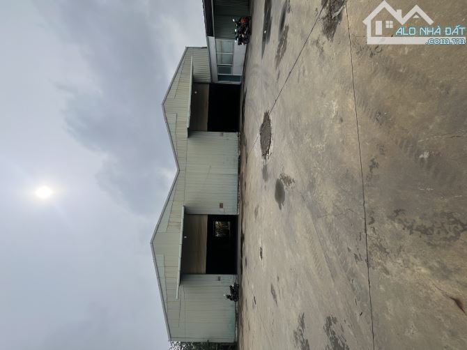 CHO THUÊ XƯỞNG HÀ HUY GIÁP THẠNH LỌC.DT 2000M/130TR