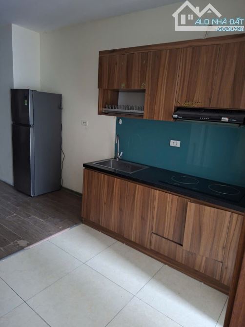 Cho thuê nguyên căn tòa căn hộ dịch vụ 9 tầng dt 90m 28 phòng mỹ đình full nội thất mới