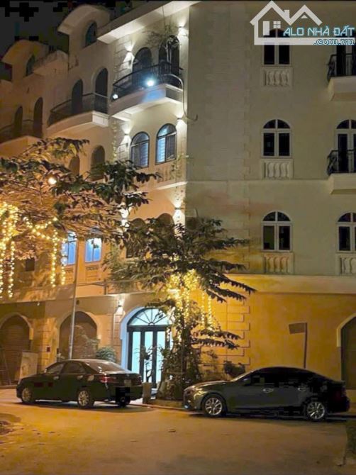 Liền kề Đô Nghĩa - Yên Nghĩa. 100m, 4.5 tầng. Nhà đẹp