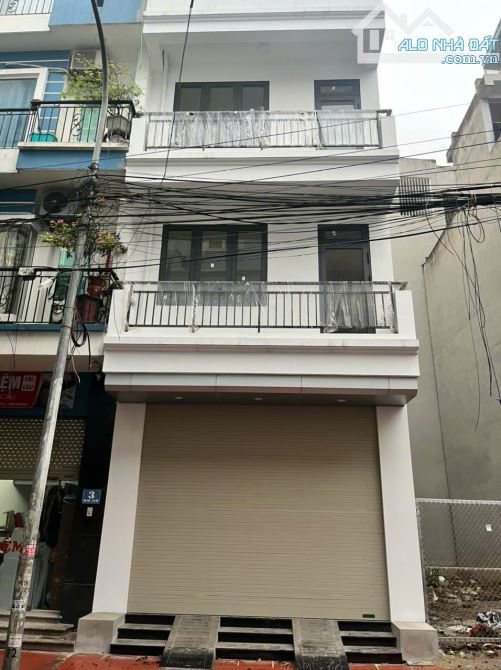 Cho thuê nhà Mỗ Lao Nguyễn Văn Lộc 50m2 x 3,5 tầng giá chỉ 15 triệu