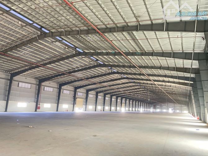 Cho thuê kho xưởng 50k/m2 diện tích 7500m2 mặt tiền đường Quốc Lộ 1A Thủ Thừa Long An