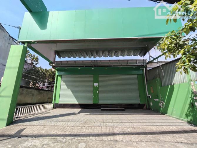 Mặt tiền kinh doanh 200m2, gần chợ Linh Xuân. Phù hợp showroom, siêu thị mini, yoga, gym..