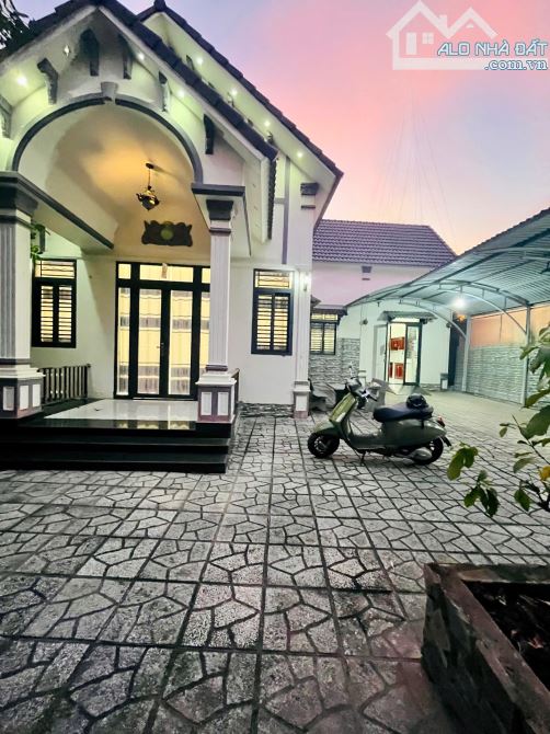 Cho Thuê Biệt Thự Sân Vườn – Cách KDC Hồng Loan 700m, Cần Thơ – Giá 8 Triệu