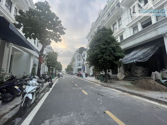 ✅CHO THUÊ NHÀ 108M2x5 TẦNG, THANG MÁY, LOUIS CITY, HOÀNG MAI, GIÁ 45TR