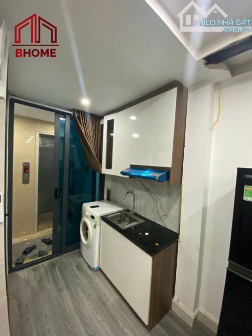 Cho Thuê CCMN 91 Nguyễn Chí Thanh Đống Đa 40m2 1N1K Cửa Sổ Ban Công Thang Máy Giặt Riêng