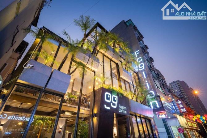 Cho thuê góc 2MT Nam Quốc Cang Phường Bến Nghé, Quận 1.